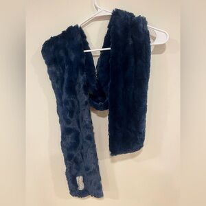 Minky Couture Navy Faux Fur Scarf
